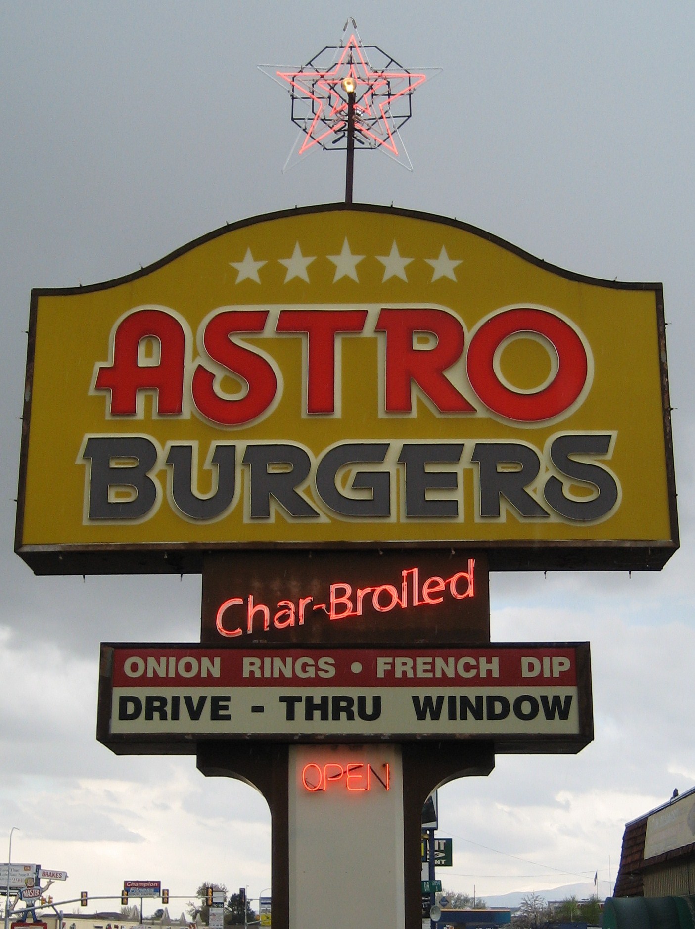 Astro-Burgers-1.jpg